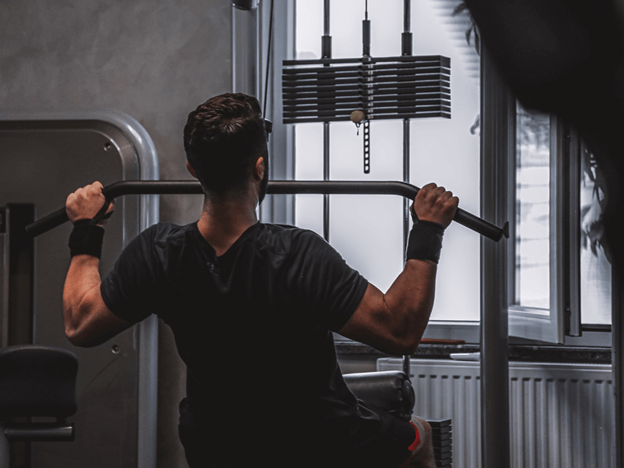Fitness & Coach - objetivos de entrenamiento - máquinas adecuadas